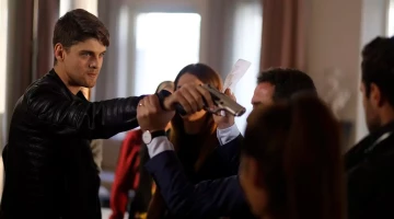 Кадр из «Жестокий стамбул» 17 серия